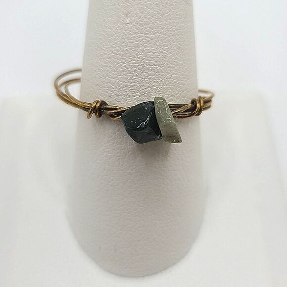 6 Boho Chic Wire Rings - Picture 5 of 11